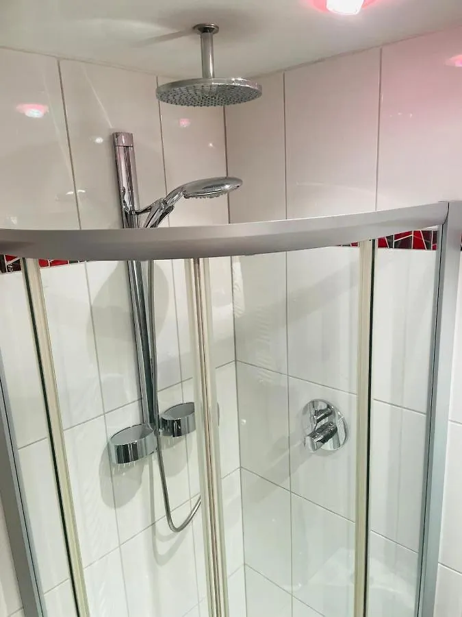 Super Deluxe Apartment - Near U6, U3 In City Center Vienna Austria